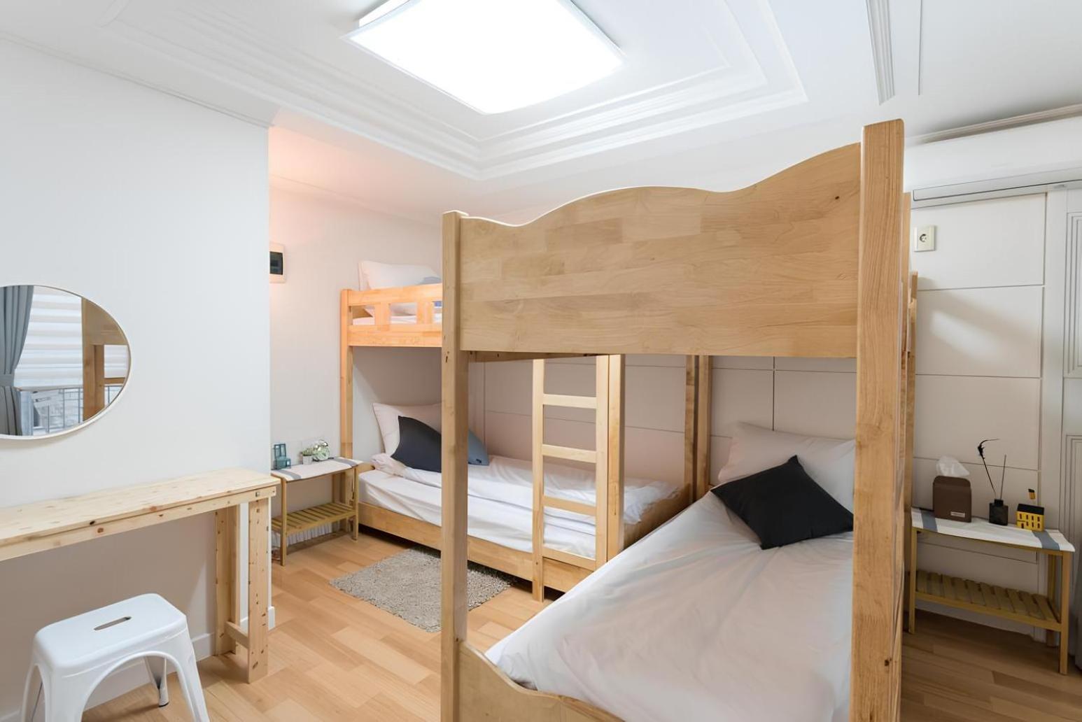 The Blossom Yeonnam Guesthouse Seoul Bagian luar foto