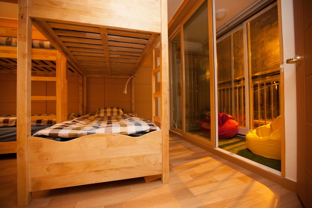 The Blossom Yeonnam Guesthouse Seoul Bagian luar foto
