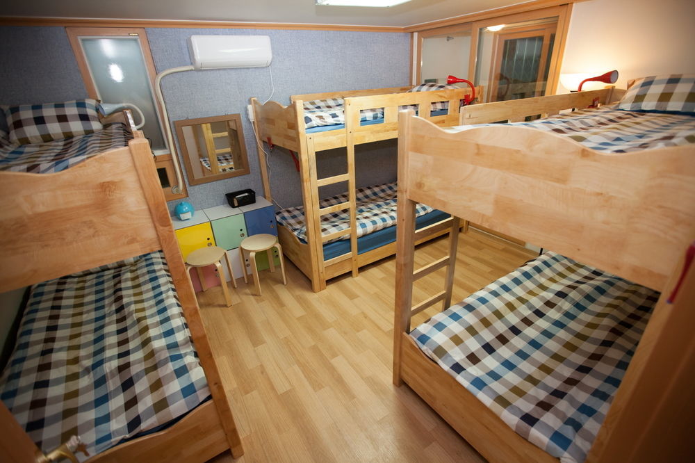 The Blossom Yeonnam Guesthouse Seoul Bagian luar foto