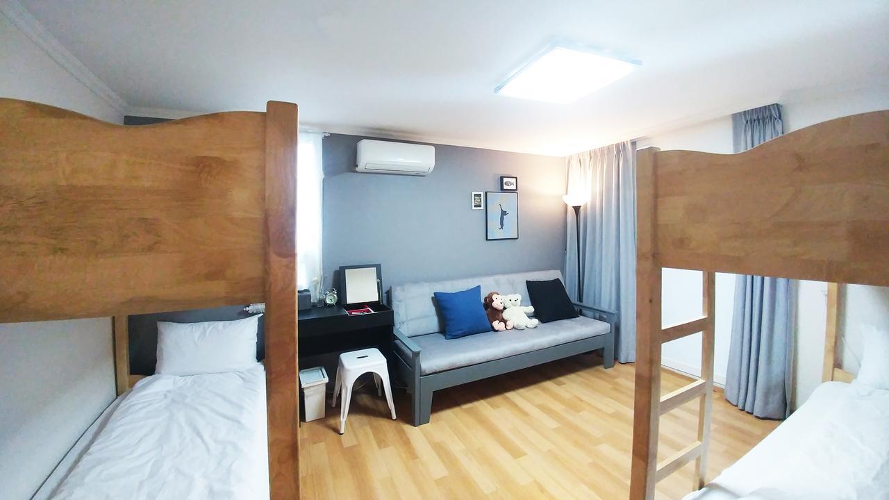 The Blossom Yeonnam Guesthouse Seoul Bagian luar foto