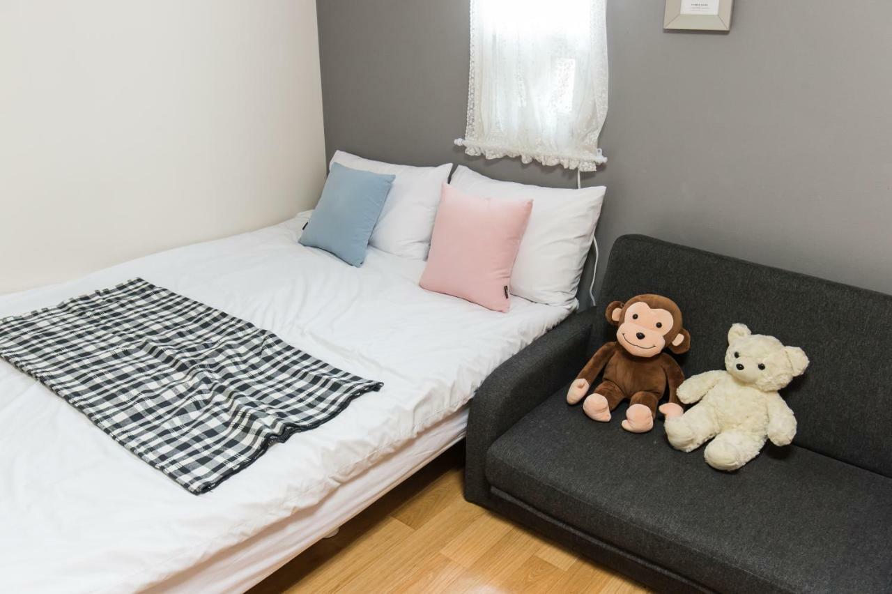 The Blossom Yeonnam Guesthouse Seoul Bagian luar foto